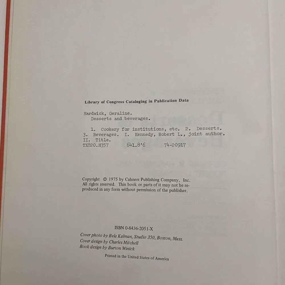 Fundamentals of Quantity Food Preparation : Desserts and Beverages (1975)